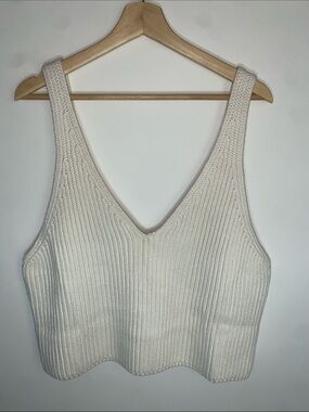 The Drop Cream Plus Size Ribbed V-Neck Knit Crop Top